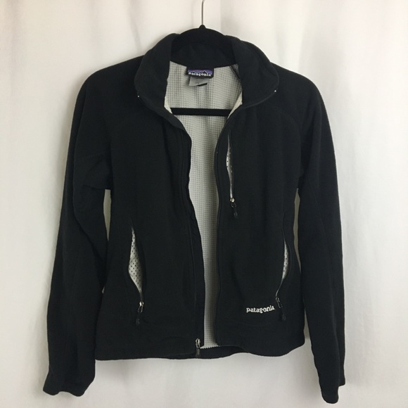 Women’s Black Fleece Patagonia Jacket - Picture 2 of 4